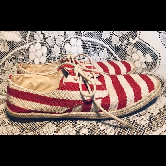 Guess Lace-up Striped Espadrilles - Picture 3 of 7
